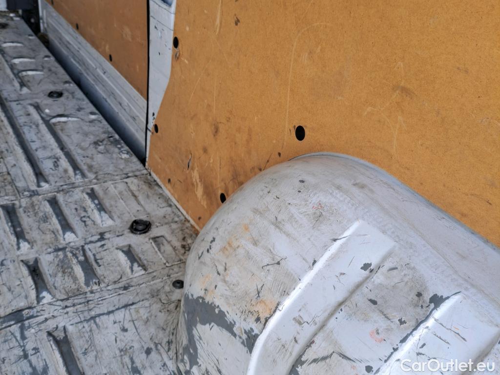  Nissan  NV400 NISSAN  / 2011 / 4P / furgón L2H2 3,5T 2.3dCi 99kW FWD Comfort #15