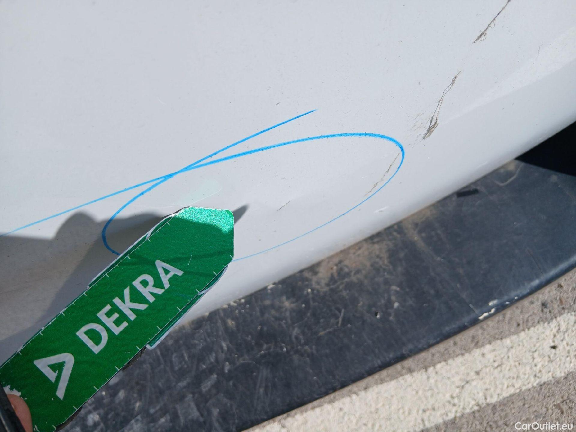  Peugeot  Expert  Furgón Premium Standard 1.5 HDI 120CV MT6 E6d #40