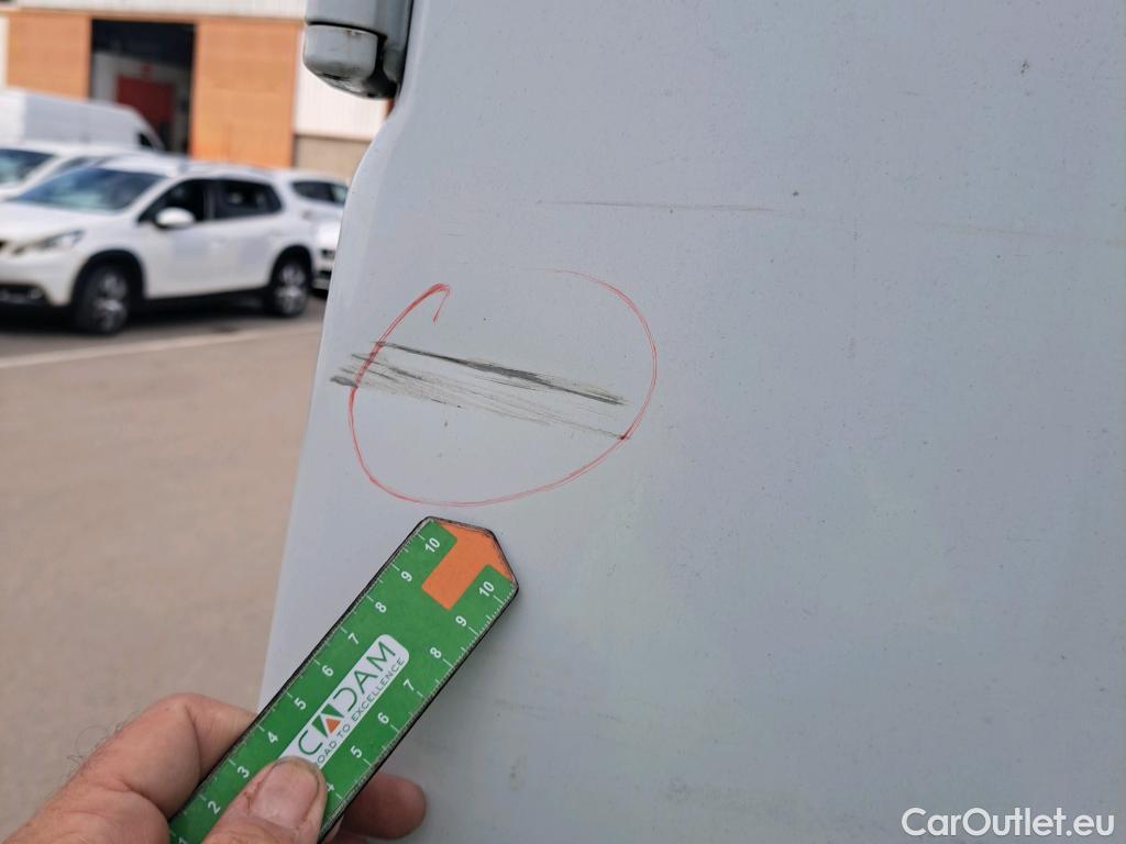  Nissan  NV400 NISSAN  / 2011 / 4P / furgón L2H2 3,5T 2.3dCi 99kW FWD Comfort #3