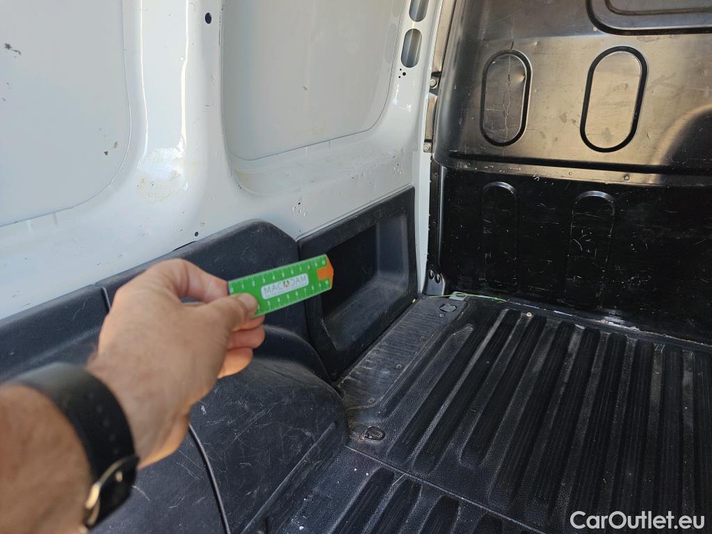  Nissan  NV200 NISSAN NV250 / 2019 / 4P / furgón 2pl 1.5dCi 70 kW (95CV) L1H1 ÓPTIMA #45