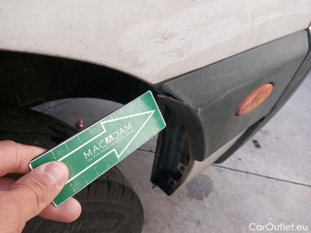  Renault  Master RENAULT TRUCKS UK  VU 4p 3G furgón 135.35 L3H3 FWD #49