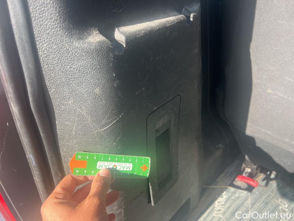  Opel  Vivaro OPEL  / 2019 / 4P / combi 1.5 Diésel 88kW (120CV) M Std Express #49