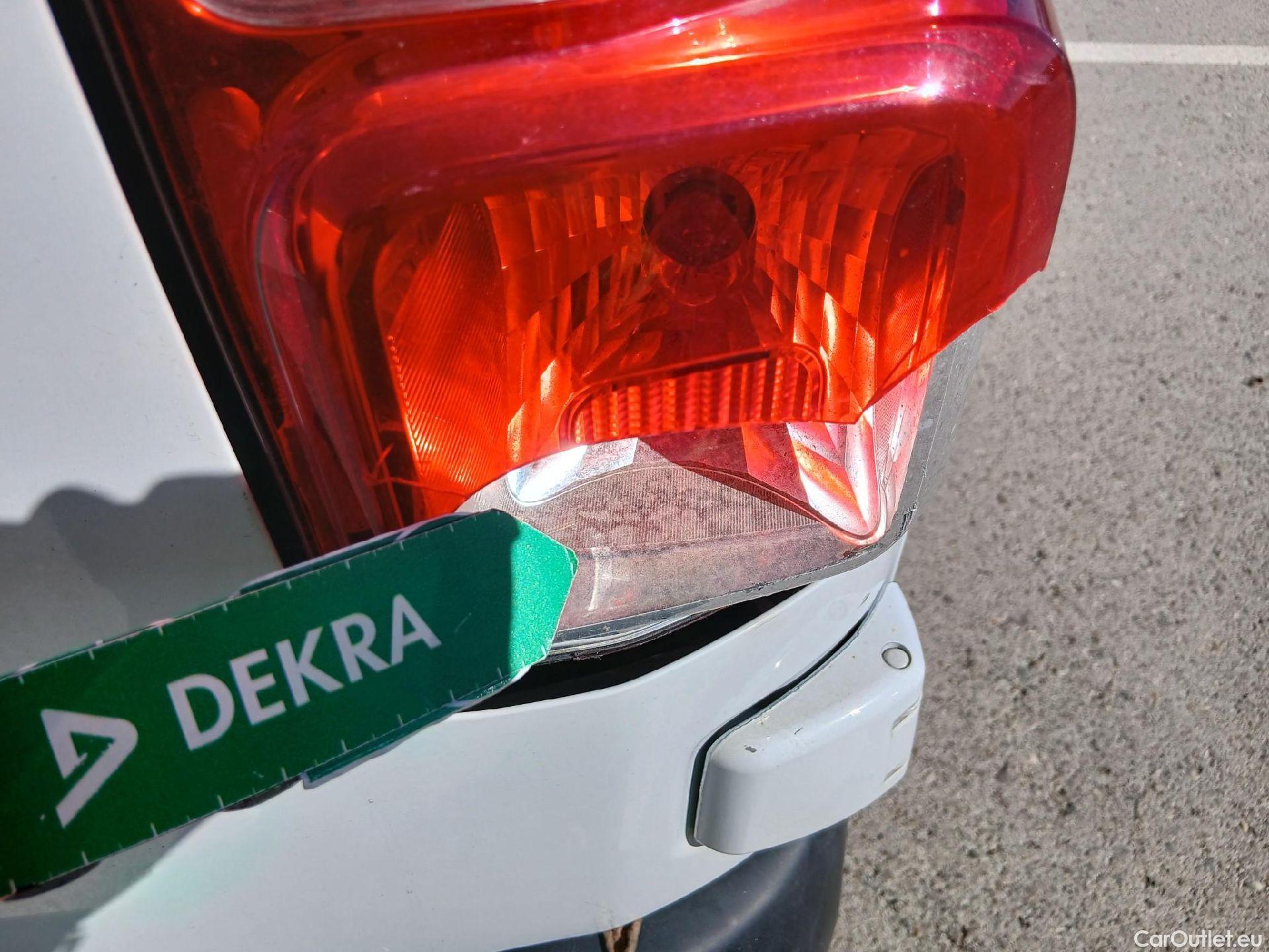  Peugeot  Expert  Furgón Premium Standard 1.5 HDI 120CV MT6 E6d #41