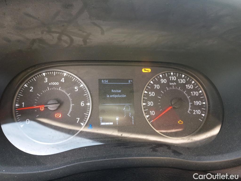  Renault  Master RENAULT TRUCKS UK  VU 4p 3G furgón 135.35 L3H3 FWD #56