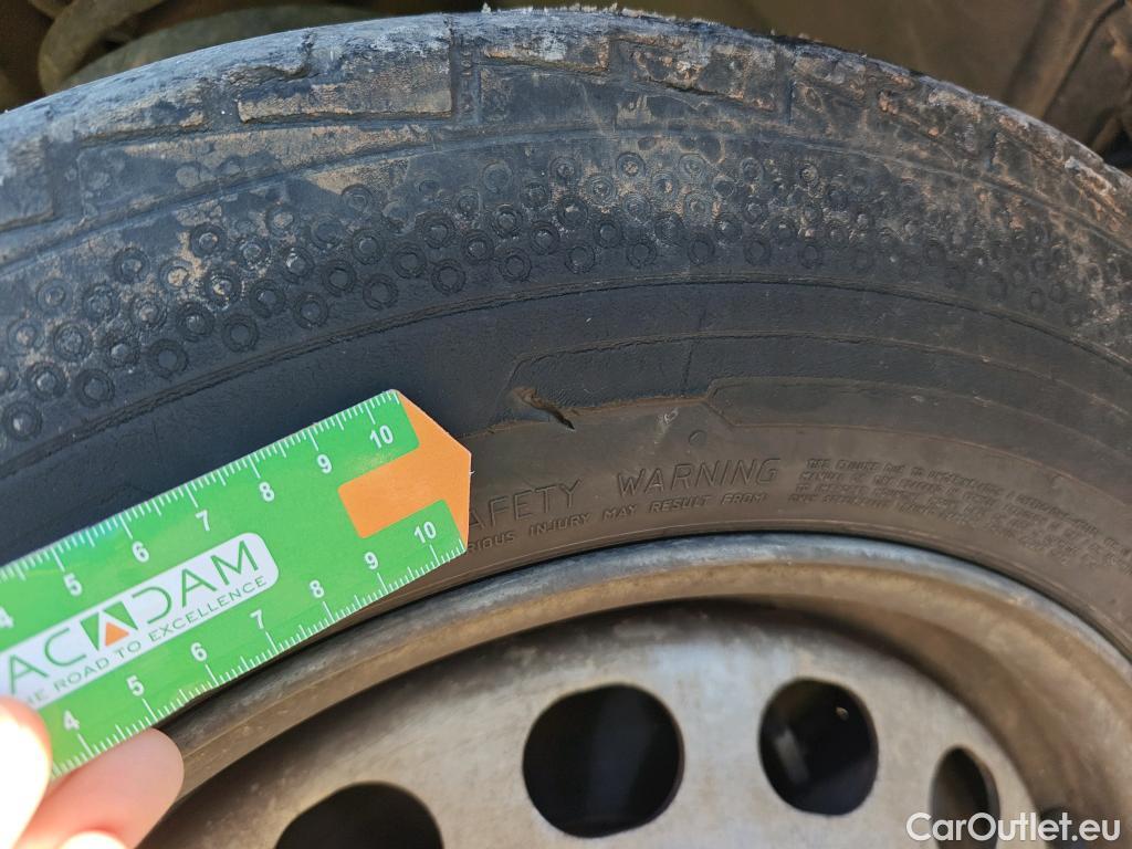  Opel  Vivaro OPEL  / 2019 / 4P / furgón 1.5 Diésel 74kW (100CV) M Inc. Select #36