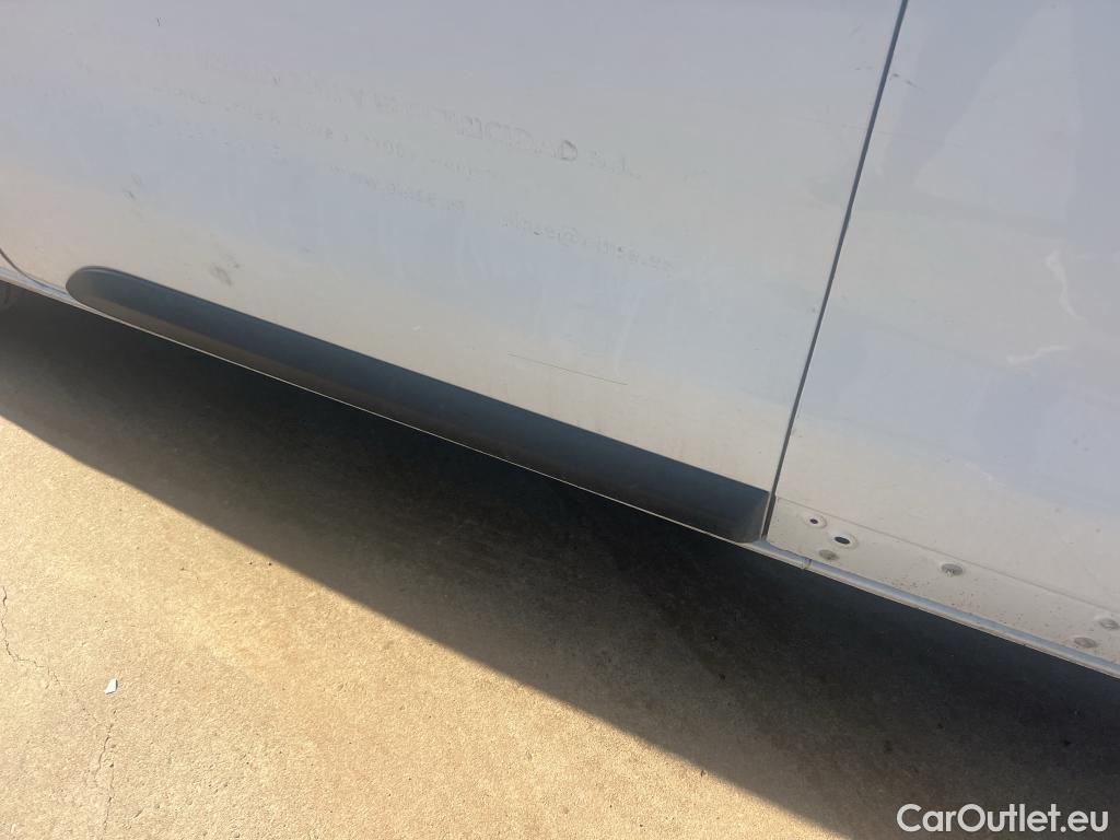  Opel  Vivaro OPEL  / 2019 / 4P / combi 1.5 Diésel 88kW (120CV) M Std Express #37