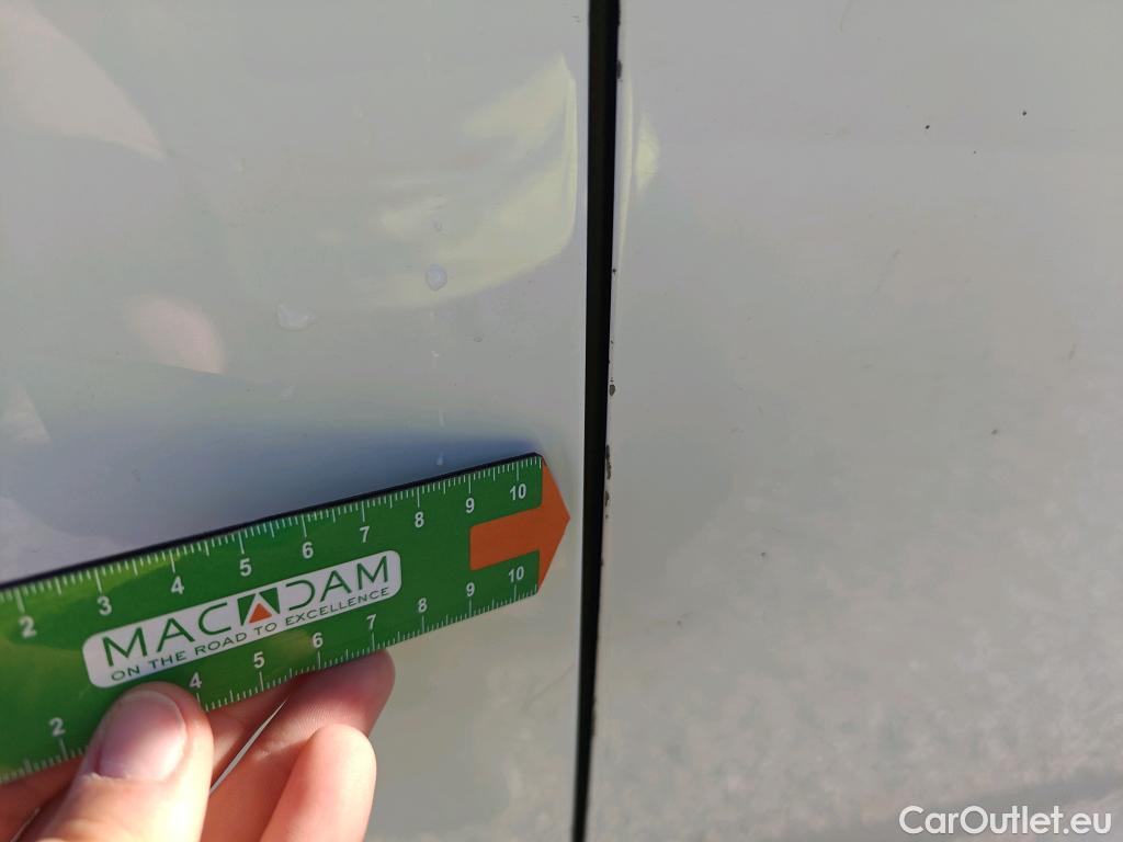  Opel  Vivaro OPEL  / 2019 / 4P / furgón 1.5 Diésel 74kW (100CV) M Inc. Select #17