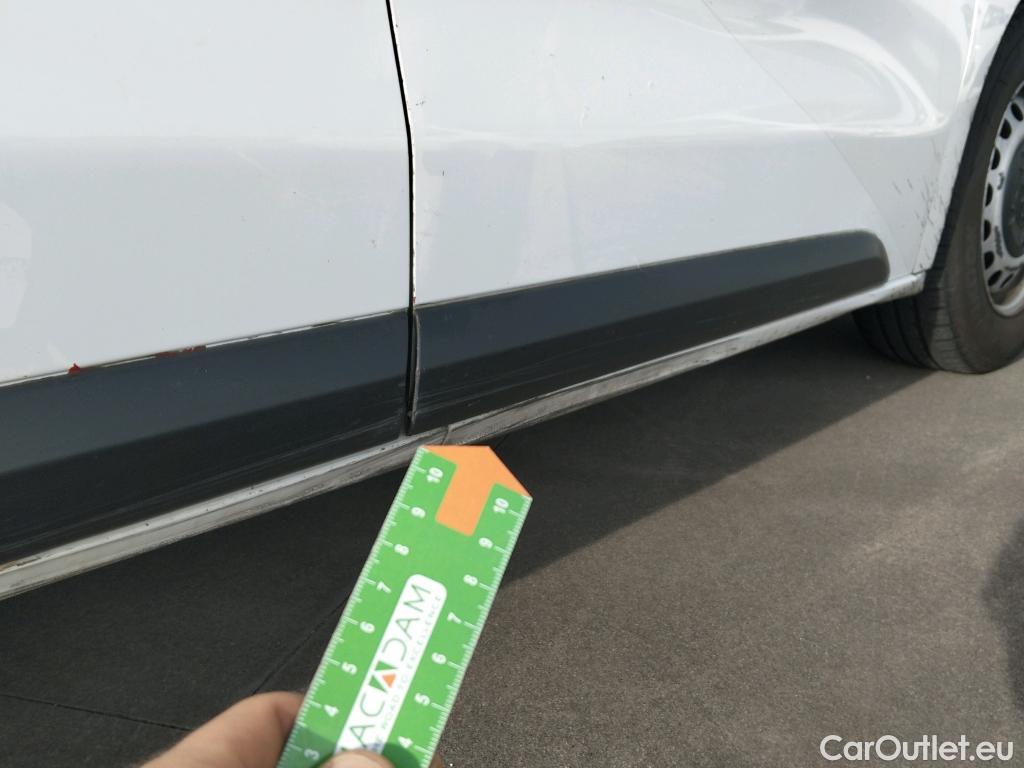  Peugeot  Expert PEUGEOT  / 2016 / 4P / furgón Furgón Pro BlueHDi 85KW (115CV) Standard #50