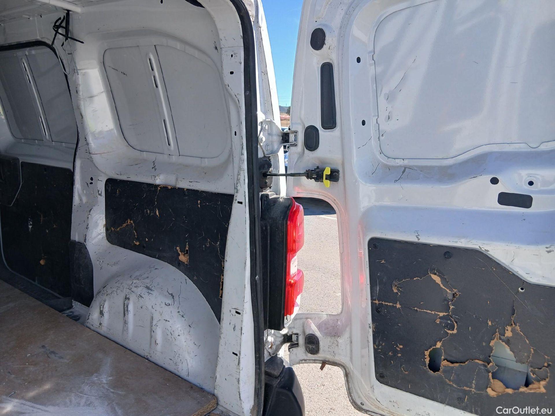  Peugeot  Expert  Furgón Premium Standard 1.5 HDI 120CV MT6 E6d #8