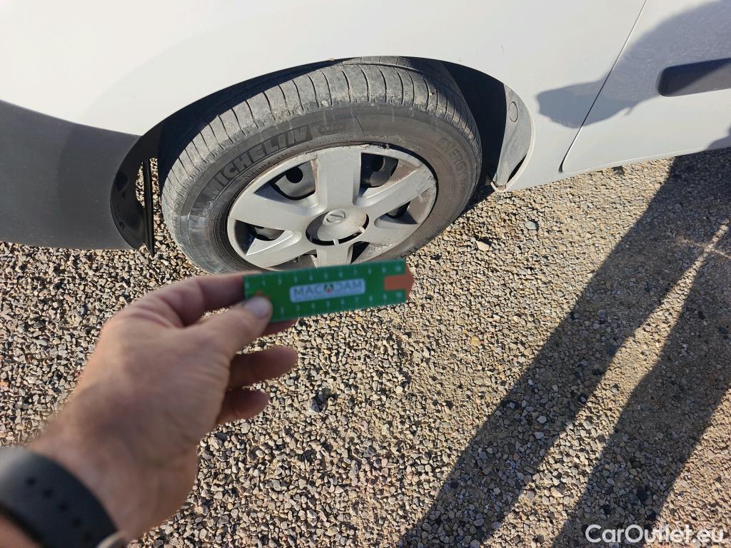  Nissan  NV200 NISSAN NV250 / 2019 / 4P / furgón 2pl 1.5dCi 70 kW (95CV) L1H1 ÓPTIMA #32