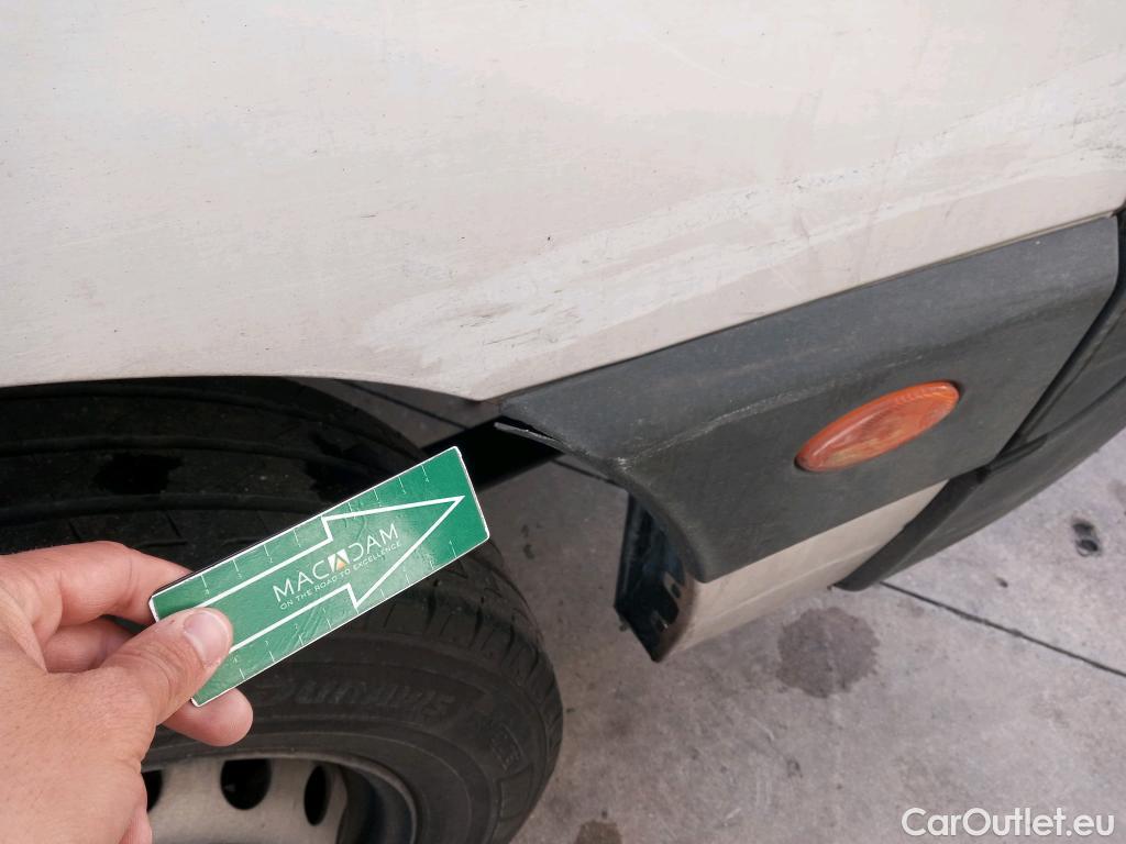  Renault  Master RENAULT TRUCKS UK  VU 4p 3G furgón 135.35 L3H3 FWD #50