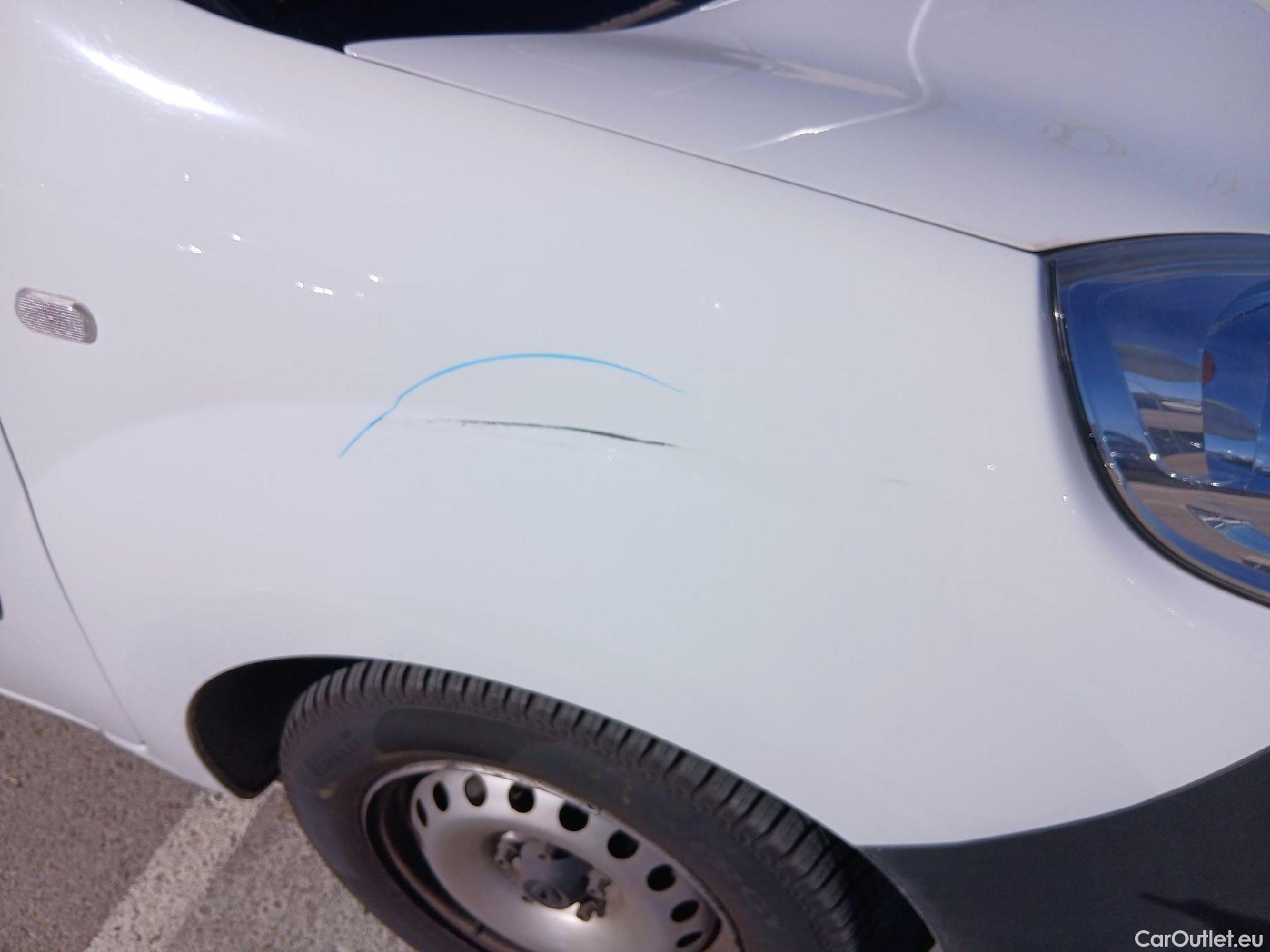  Renault  Kangoo  II Furgón Professional 1.5 dCi 95CV MT6 E6dT #24