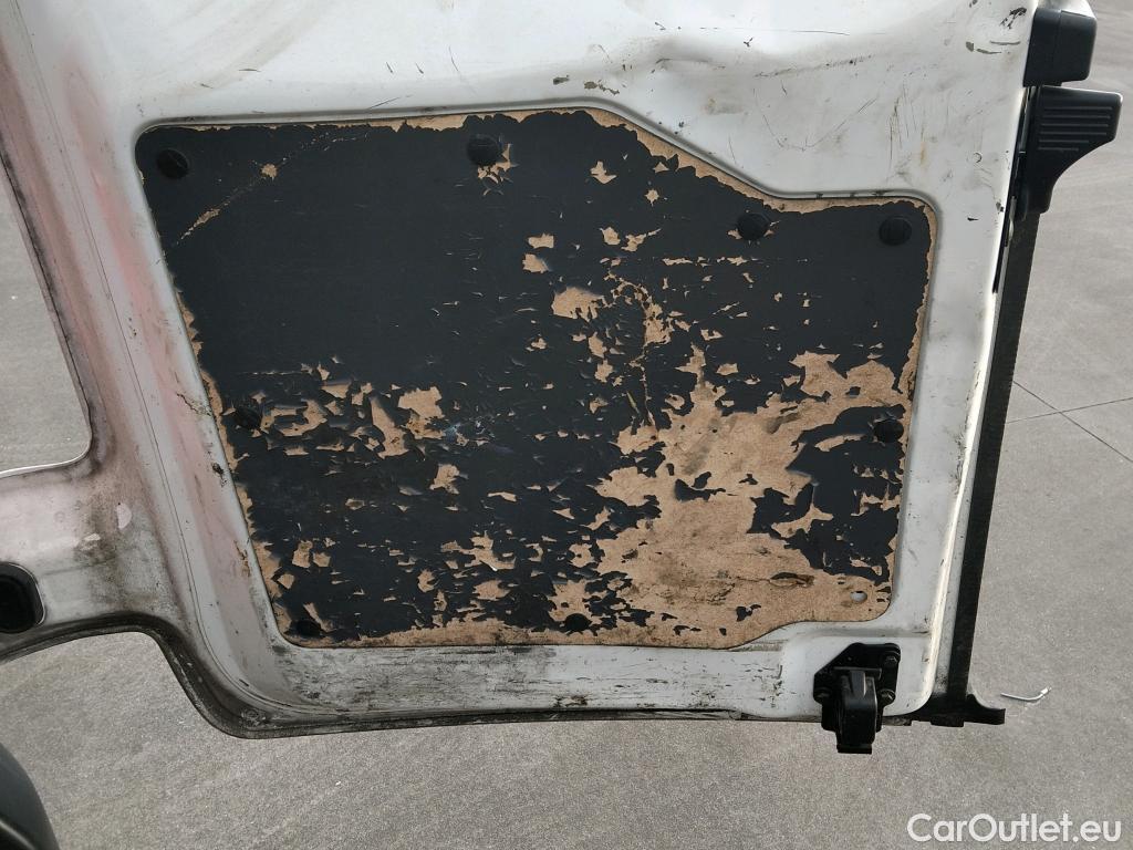  Peugeot  Expert PEUGEOT  / 2016 / 4P / furgón Furgón Pro BlueHDi 85KW (115CV) Standard #47