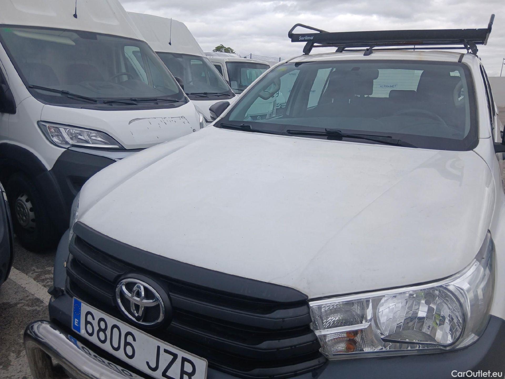  Toyota  Hilux TOYOTA  VU 4p 7G pickup 2.4 D-4D Cabina Doble GX 4x4 #8