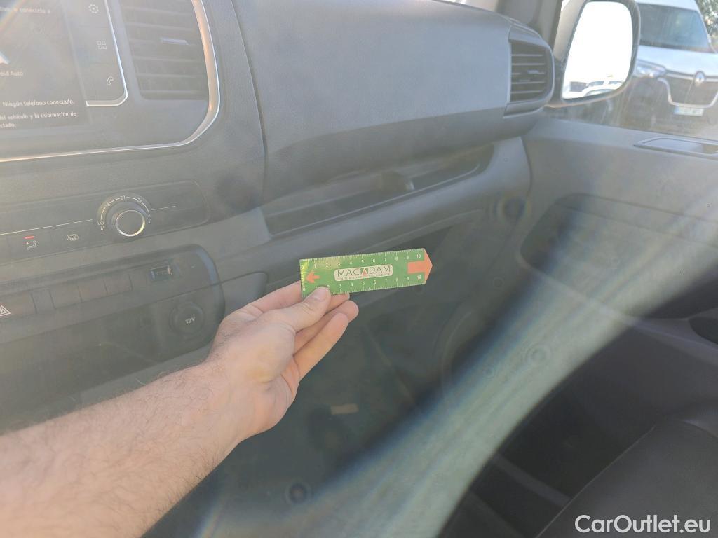  Opel  Vivaro OPEL  / 2019 / 4P / furgón 1.5 Diésel 74kW (100CV) M Inc. Select #70