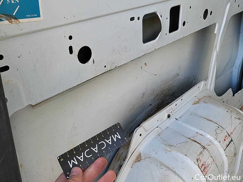  Renault  Trafic RENAULT  / 2019 / 4P / furgón Furgón 29 L2H2 Energy BluedCi 107 kW #8