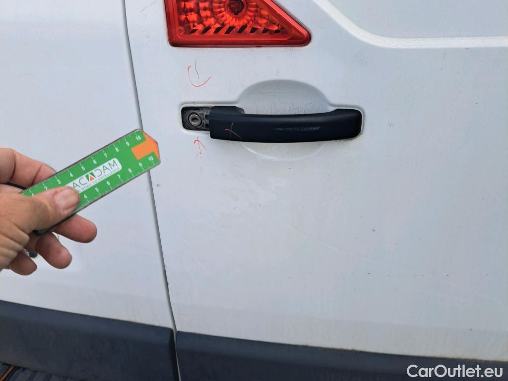  Nissan  NV400 NISSAN  / 2011 / 4P / furgón L2H2 3,5T 2.3dCi 99kW FWD Comfort #70