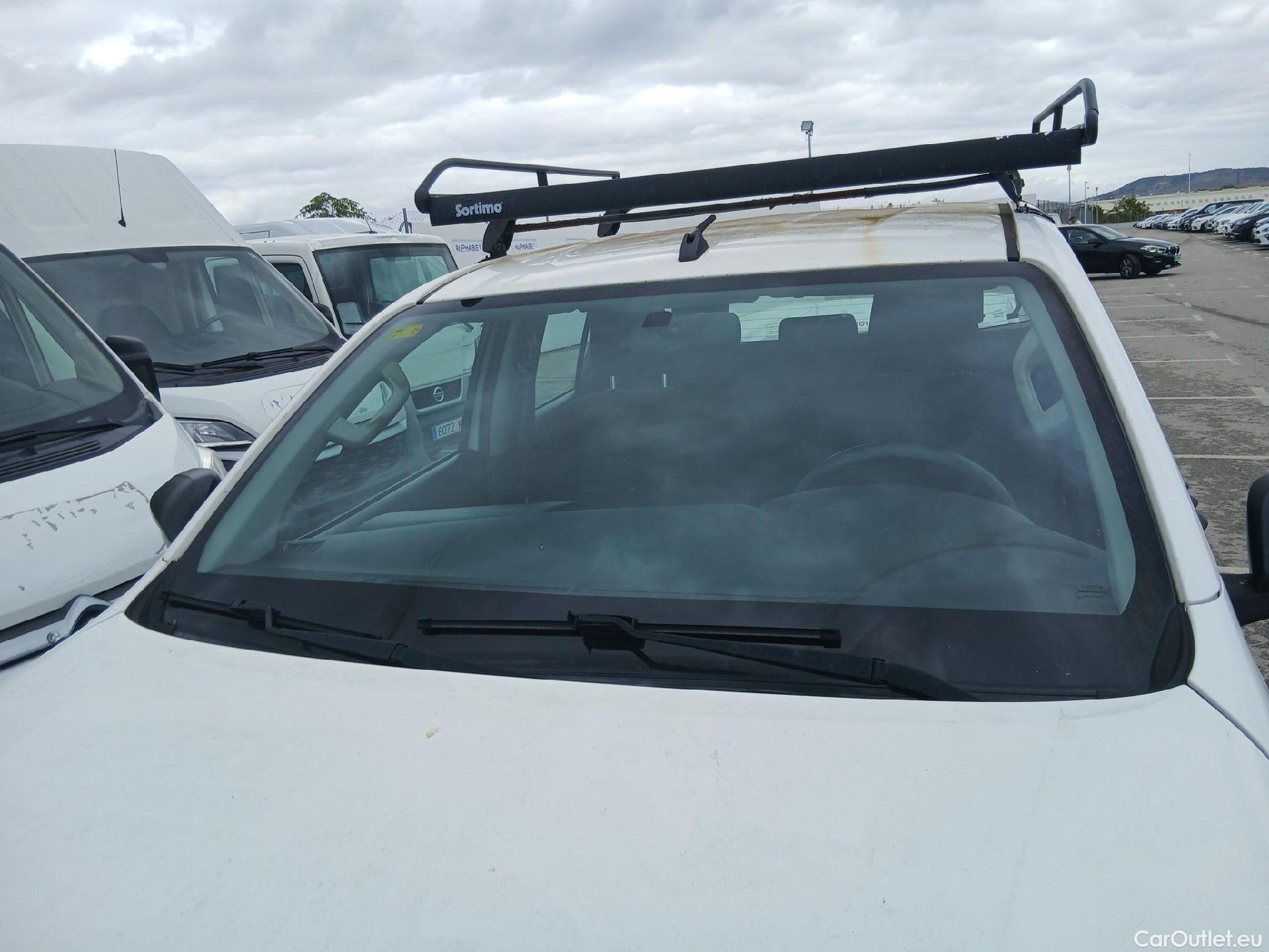  Toyota  Hilux TOYOTA  VU 4p 7G pickup 2.4 D-4D Cabina Doble GX 4x4 #13