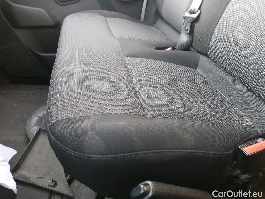  Renault  Master RENAULT TRUCKS UK  VU 4p 3G furgón 135.35 L3H3 FWD #34