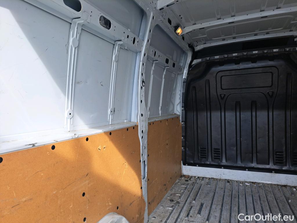  Nissan  NV400 NISSAN  / 2011 / 4P / furgón L2H2 3,5T 2.3dCi 99kW FWD Comfort #8