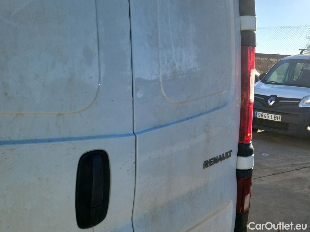  Renault  Trafic RENAULT  / 2019 / 4P / furgón Furgón 29 L2H2 Energy BluedCi 107 kW #11