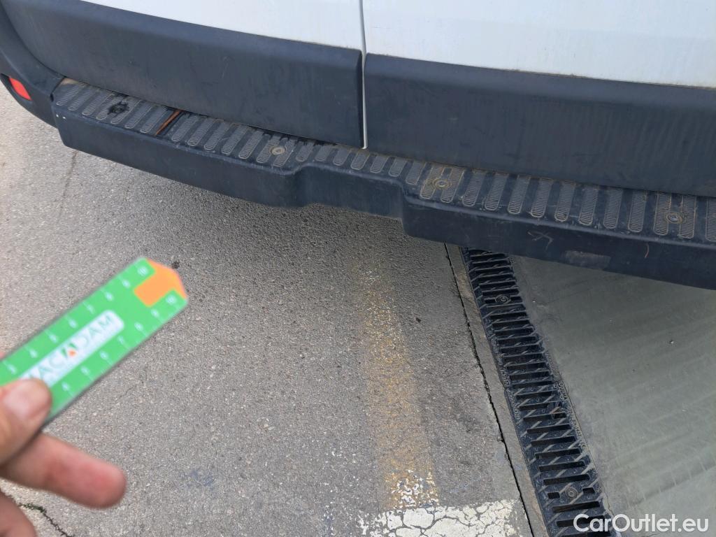  Nissan  NV400 NISSAN  / 2011 / 4P / furgón L2H2 3,5T 2.3dCi 99kW FWD Comfort #39