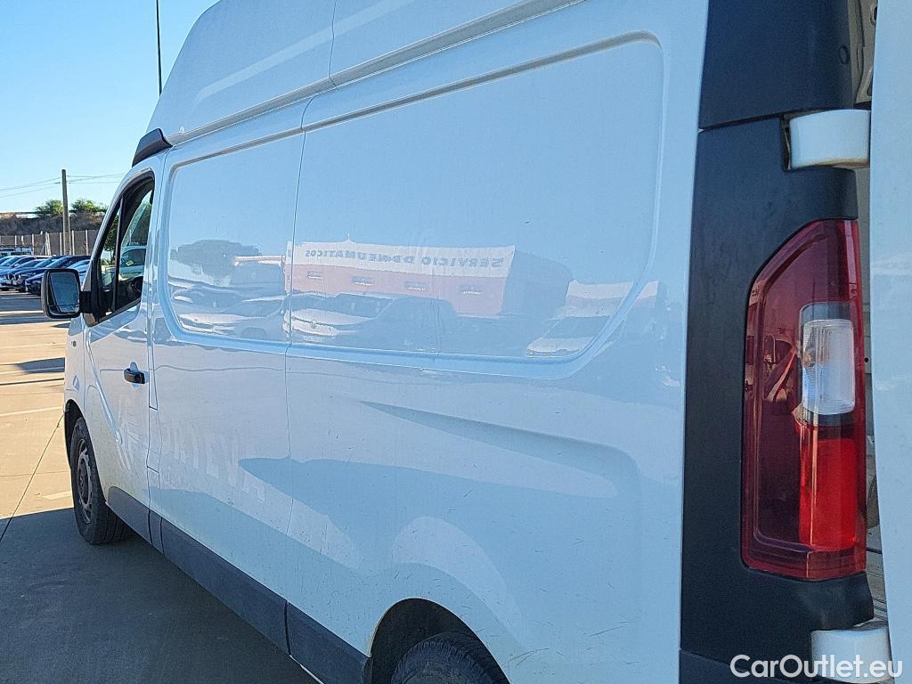  Renault  Trafic RENAULT  / 2019 / 4P / furgón Furgón 29 L2H2 Energy BluedCi 107 kW #16