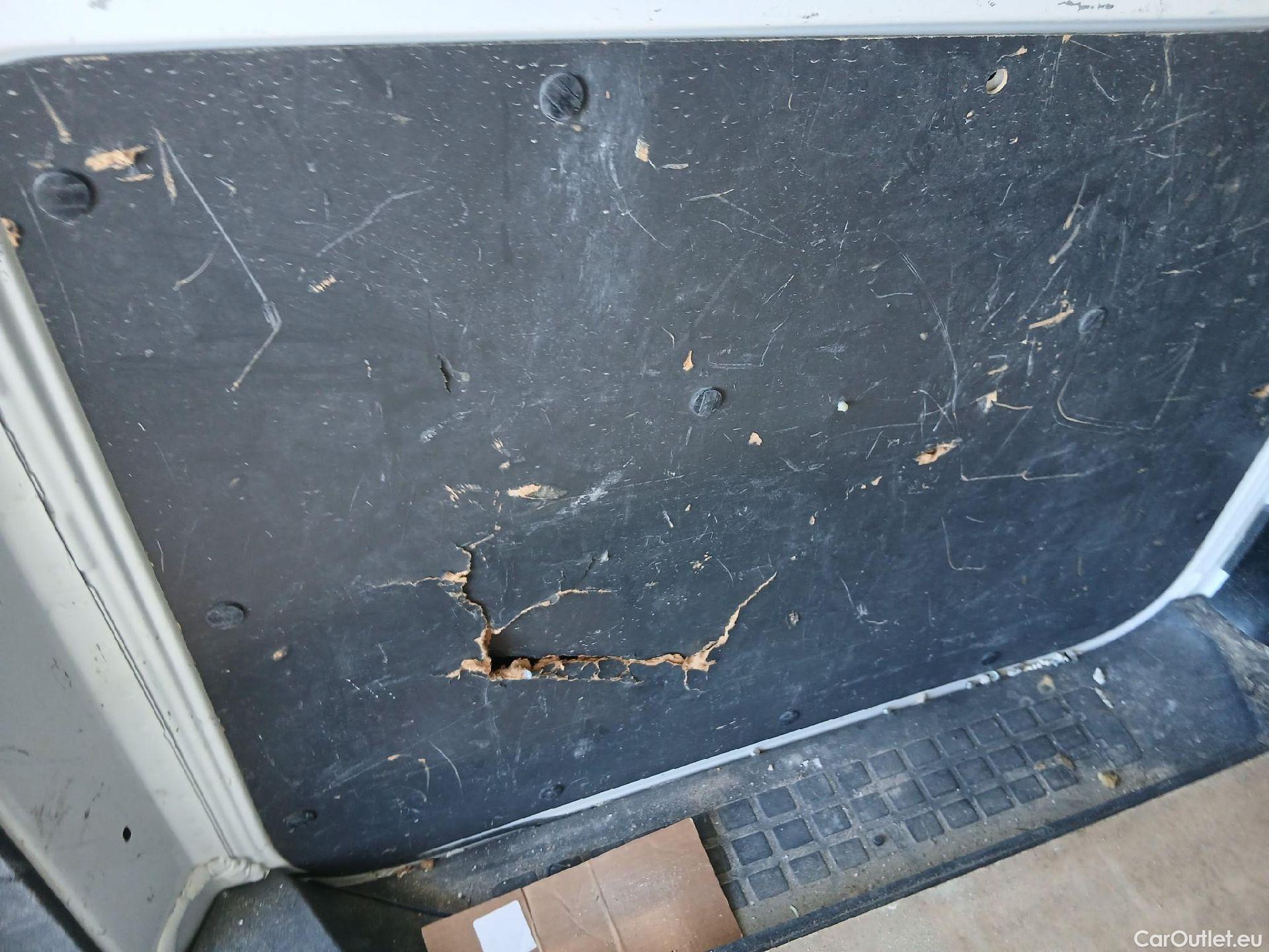  Peugeot  Expert  Furgón Premium Standard 1.5 HDI 120CV MT6 E6d #18