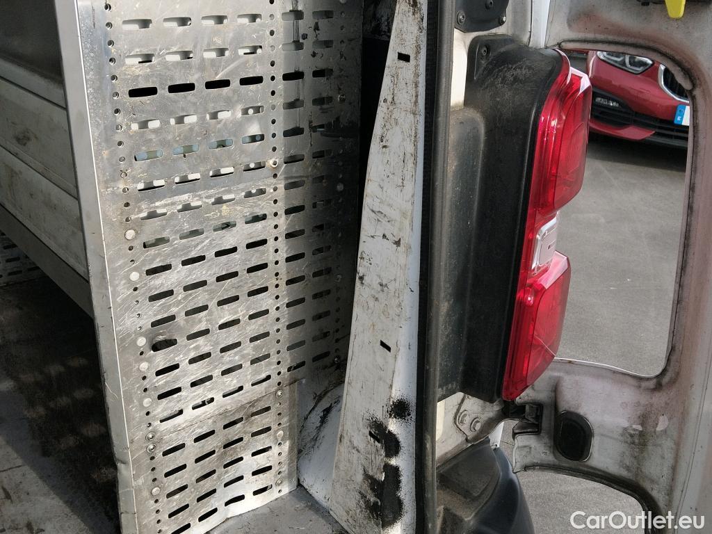  Peugeot  Expert PEUGEOT  / 2016 / 4P / furgón Furgón Pro BlueHDi 85KW (115CV) Standard #2