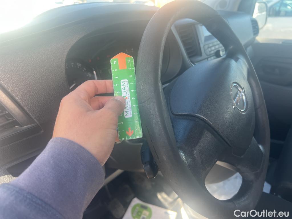  Opel  Vivaro OPEL  / 2019 / 4P / combi 1.5 Diésel 88kW (120CV) M Std Express #54