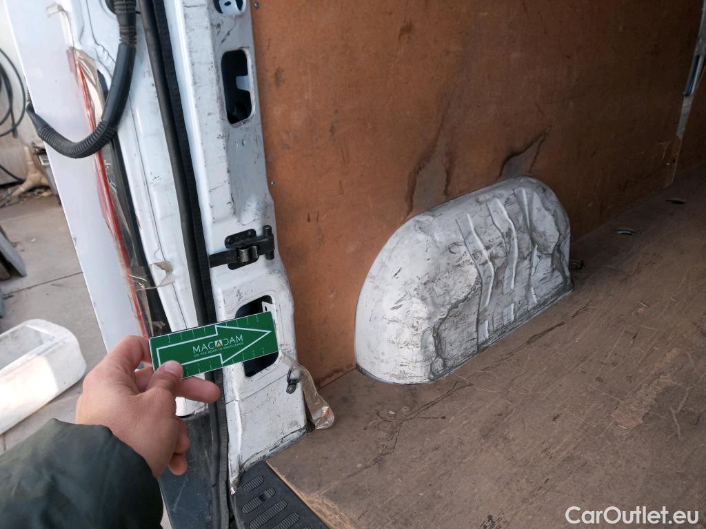  Renault  Master RENAULT TRUCKS UK  VU 4p 3G furgón 135.35 L3H3 FWD #1