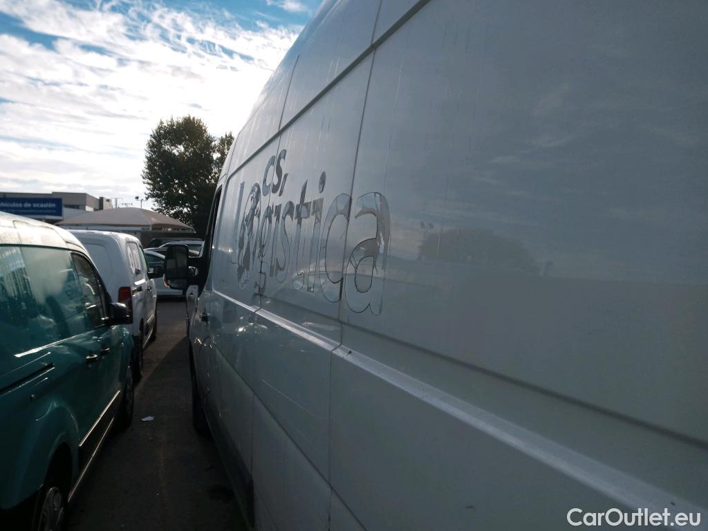  Renault  Master RENAULT TRUCKS UK  VU 4p 3G furgón 135.35 L3H3 FWD #52