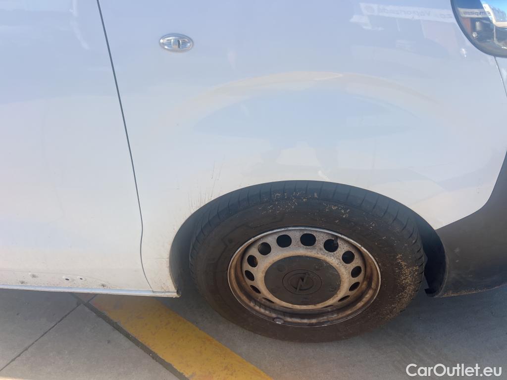  Opel  Vivaro OPEL  / 2019 / 4P / combi 1.5 Diésel 88kW (120CV) M Std Express #43