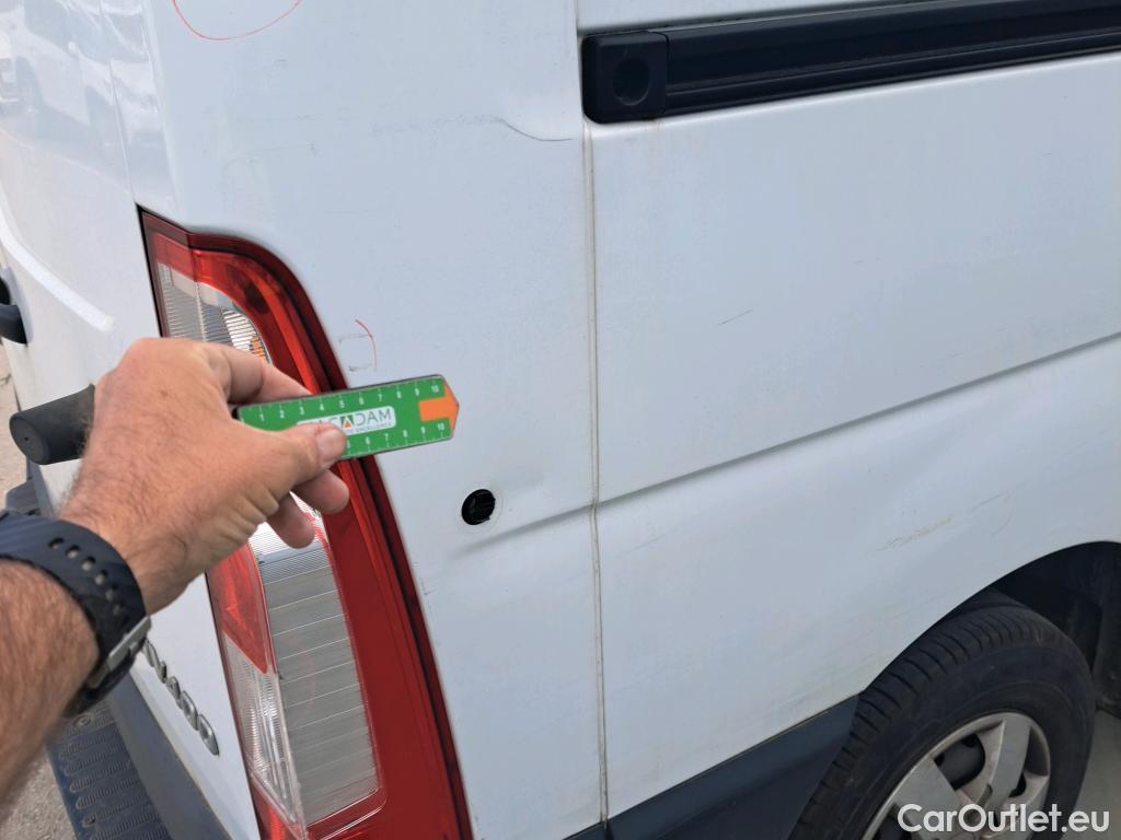  Nissan  NV400 NISSAN  / 2011 / 4P / furgón L2H2 3,5T 2.3dCi 99kW FWD Comfort #29