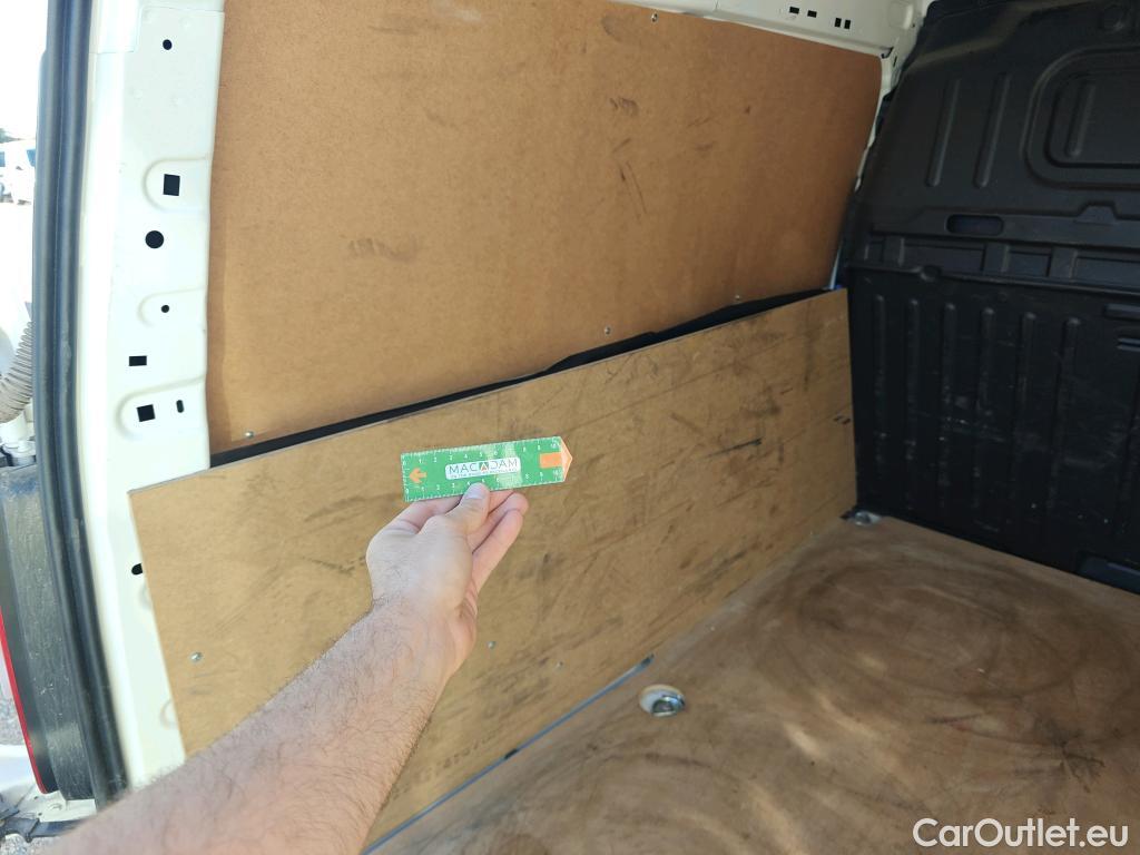  Opel  Combo OPEL  / 2018 / 3P / furgón derivado de turismo 1.6 TD S/S 74kW (100CV) Express L H1 650 #34