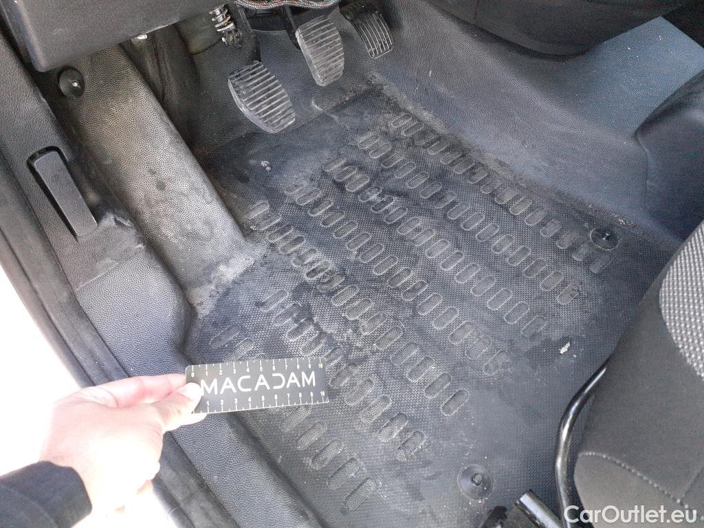  Peugeot  Partner PEUGEOT  VU 4p 2G furgón derivado de Furgón Confort PackL2 BlueHDi 73KW (100) #31