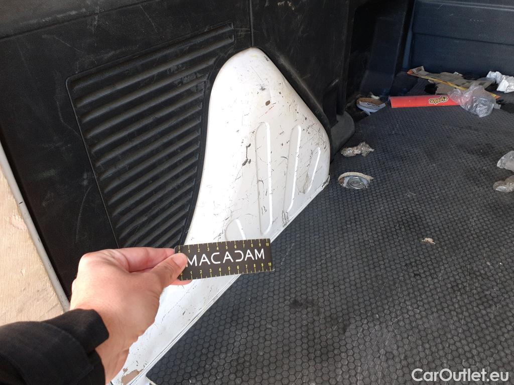  Peugeot  Partner PEUGEOT  VU 4p 2G furgón derivado de Furgón Confort PackL2 BlueHDi 73KW (100) #8