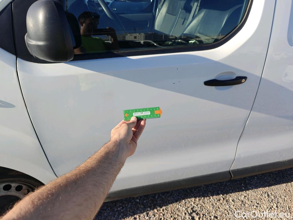  Opel  Vivaro OPEL  / 2019 / 4P / furgón 1.5 Diésel 74kW (100CV) M Inc. Select #22