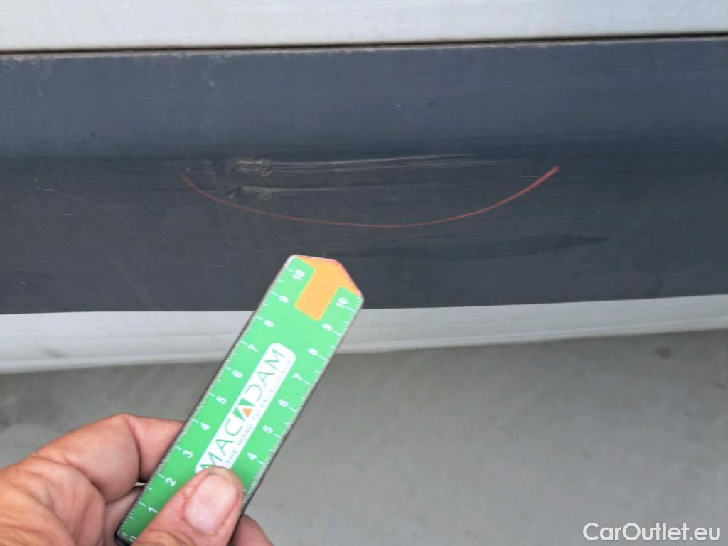  Nissan  NV400 NISSAN  / 2011 / 4P / furgón L2H2 3,5T 2.3dCi 99kW FWD Comfort #68