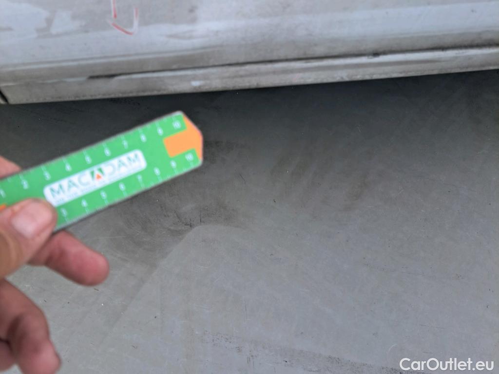  Nissan  NV400 NISSAN  / 2011 / 4P / furgón L2H2 3,5T 2.3dCi 99kW FWD Comfort #22