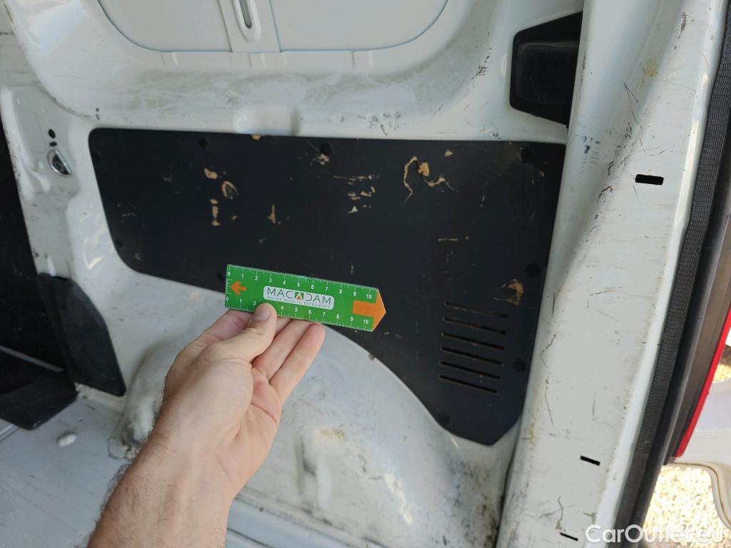  Opel  Vivaro OPEL  / 2019 / 4P / furgón 1.5 Diésel 74kW (100CV) M Inc. Select #52