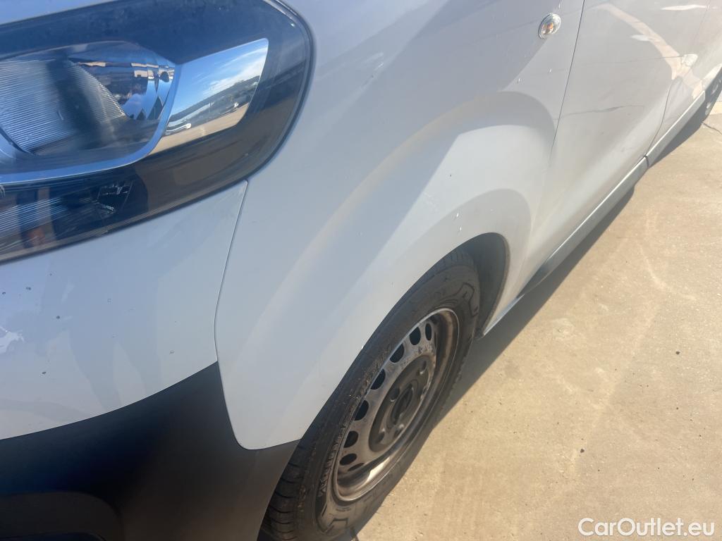  Opel  Vivaro OPEL  / 2019 / 4P / combi 1.5 Diésel 88kW (120CV) M Std Express #41