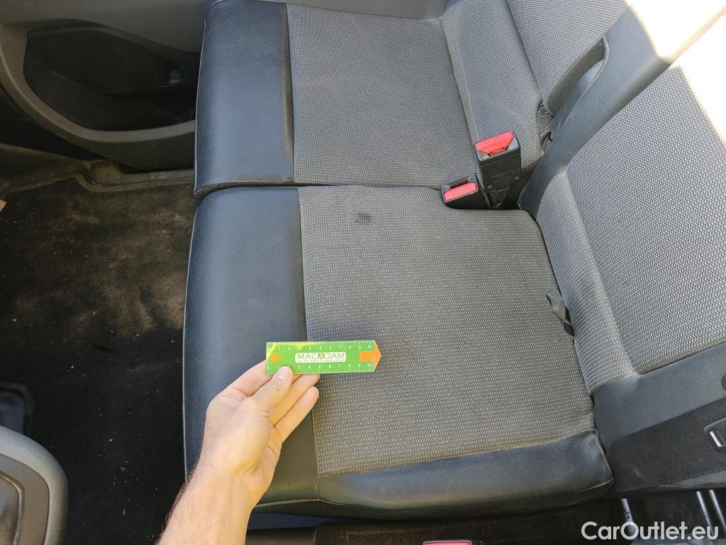  Opel  Vivaro OPEL  / 2019 / 4P / furgón 1.5 Diésel 74kW (100CV) M Inc. Select #47