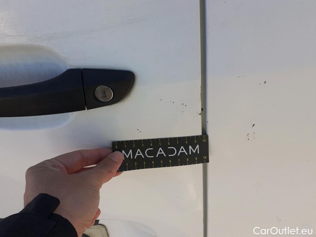  Peugeot  Partner PEUGEOT  VU 4p 2G furgón derivado de Furgón Confort PackL2 BlueHDi 73KW (100) #2