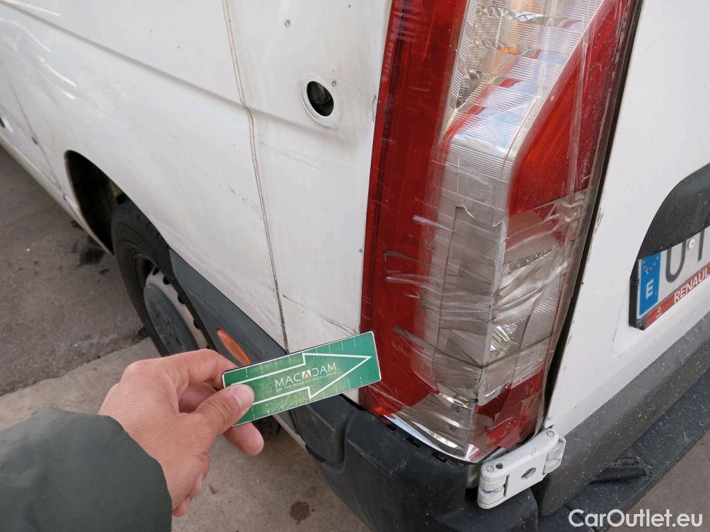  Renault  Master RENAULT TRUCKS UK  VU 4p 3G furgón 135.35 L3H3 FWD #18