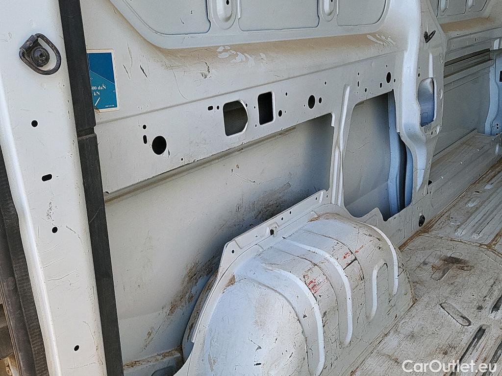  Renault  Trafic RENAULT  / 2019 / 4P / furgón Furgón 29 L2H2 Energy BluedCi 107 kW #7