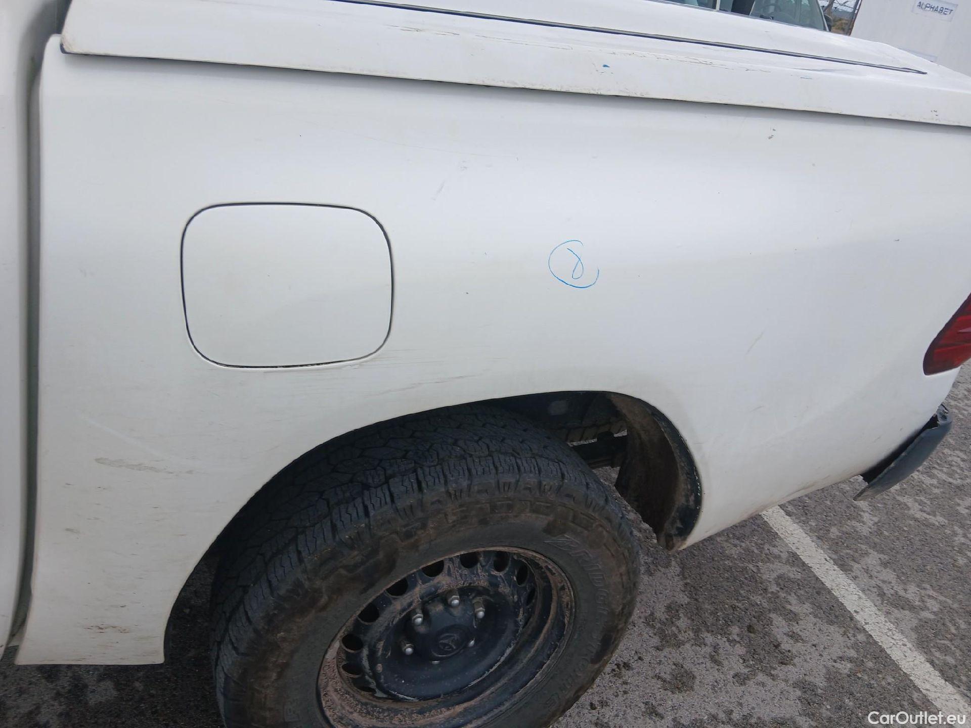  Toyota  Hilux TOYOTA  VU 4p 7G pickup 2.4 D-4D Cabina Doble GX 4x4 #22