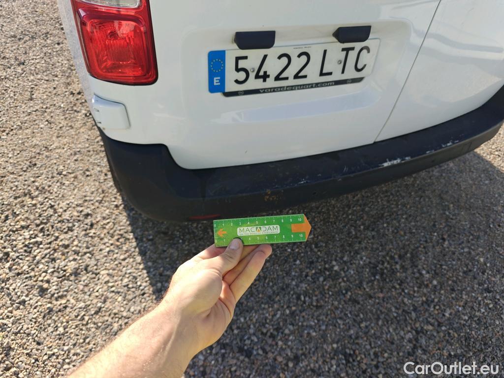  Opel  Vivaro OPEL  / 2019 / 4P / furgón 1.5 Diésel 74kW (100CV) M Inc. Select #61