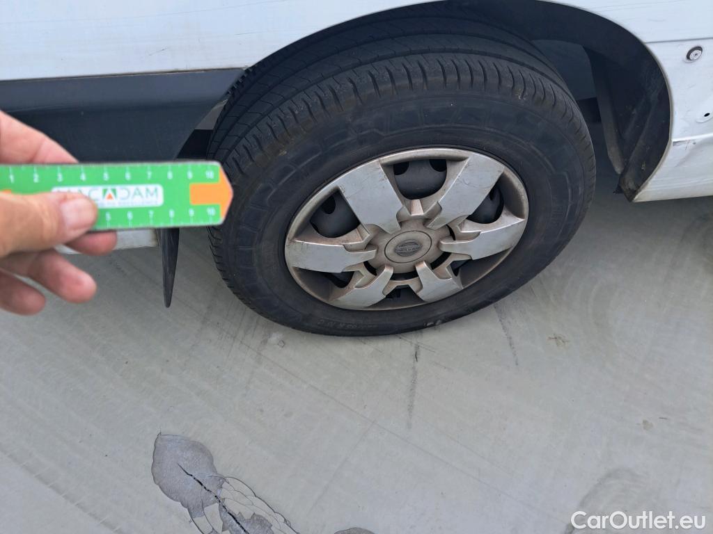  Nissan  NV400 NISSAN  / 2011 / 4P / furgón L2H2 3,5T 2.3dCi 99kW FWD Comfort #61