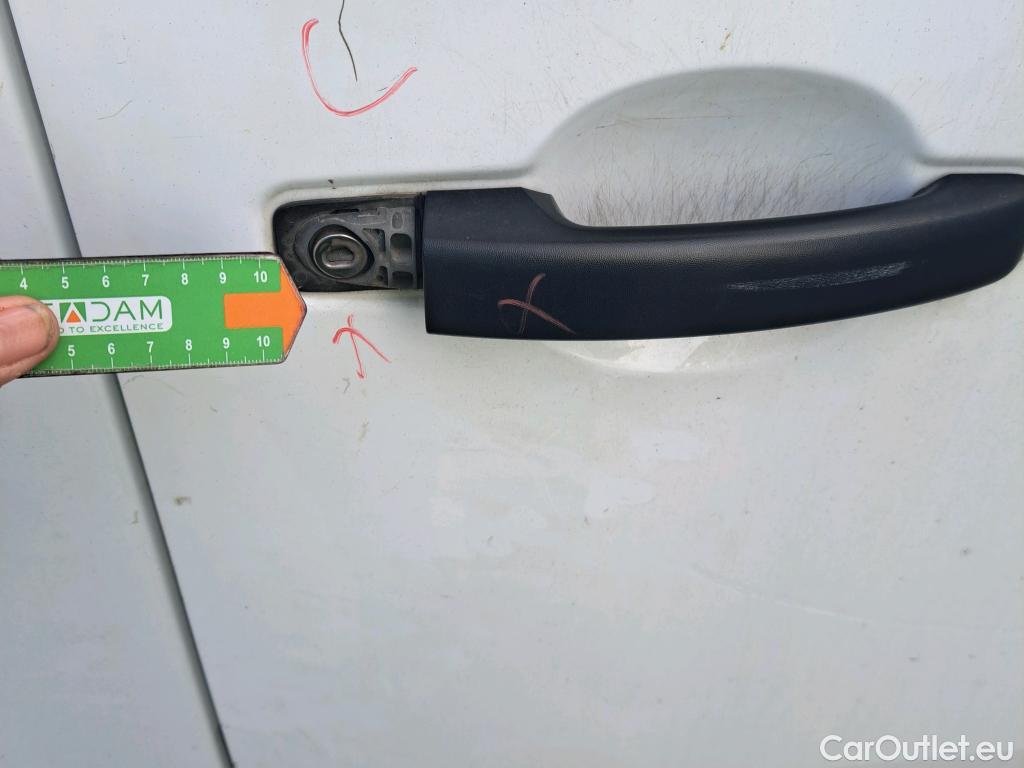  Nissan  NV400 NISSAN  / 2011 / 4P / furgón L2H2 3,5T 2.3dCi 99kW FWD Comfort #71